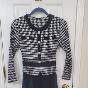 Elegant Black and White Houndstooth Long Sleeve Dress